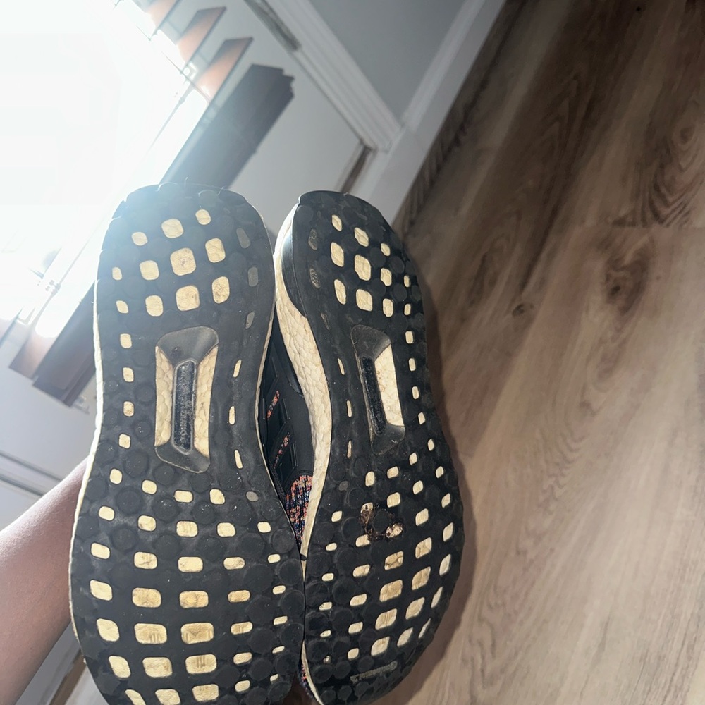 Ultra Boost - Picture 3 of 6